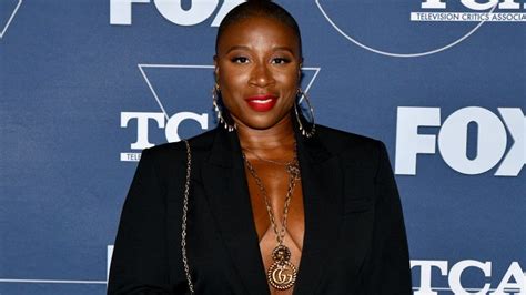 See Footage From Aisha Hinds Epic Wedding Weekend In。